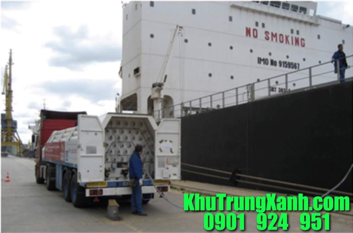 khử-trùng-tàu-hàng-tại-cảng-SITV