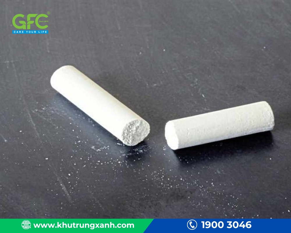 cách đuổi kiến trong phòng ngủ