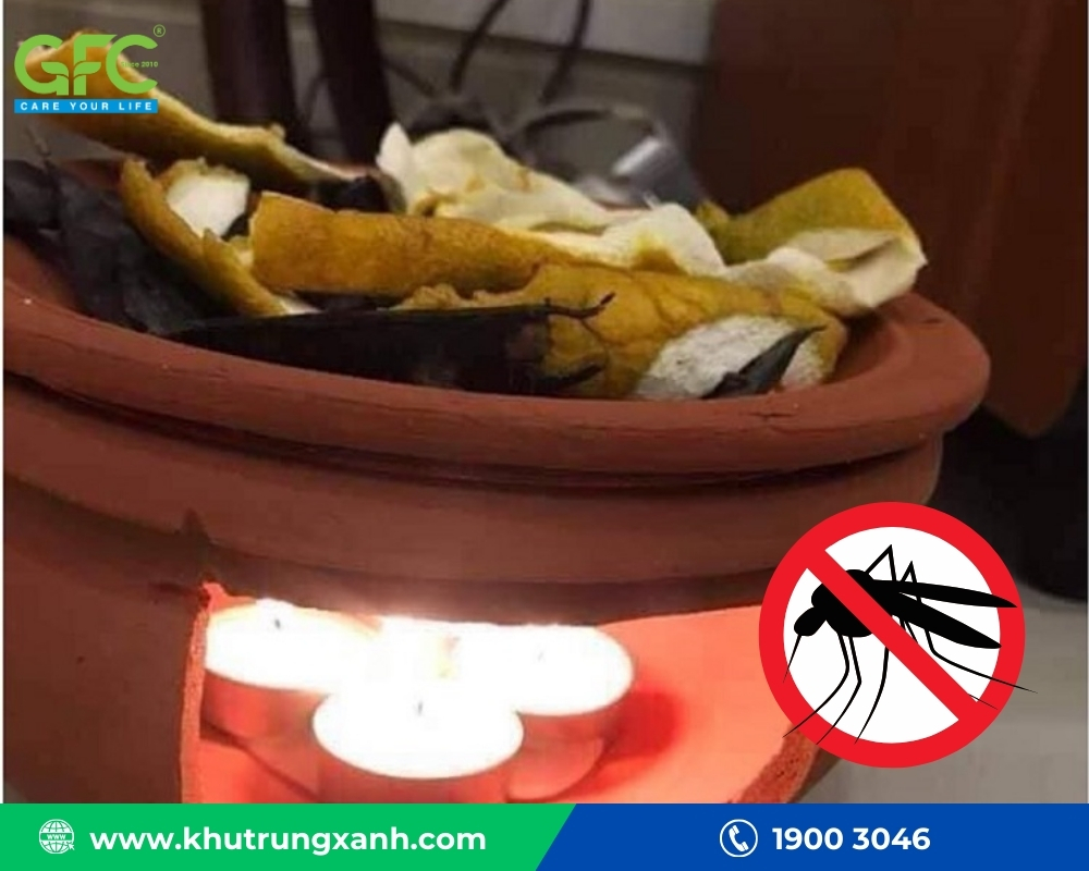 Cắt thành miếng vỏ bưởi thành miếng lớn và đốt hoặc nướng để tạo ra khói